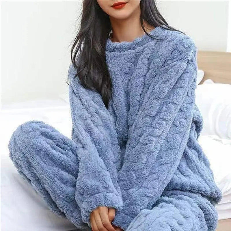 Women’s Cozy Fleece Pajama Set