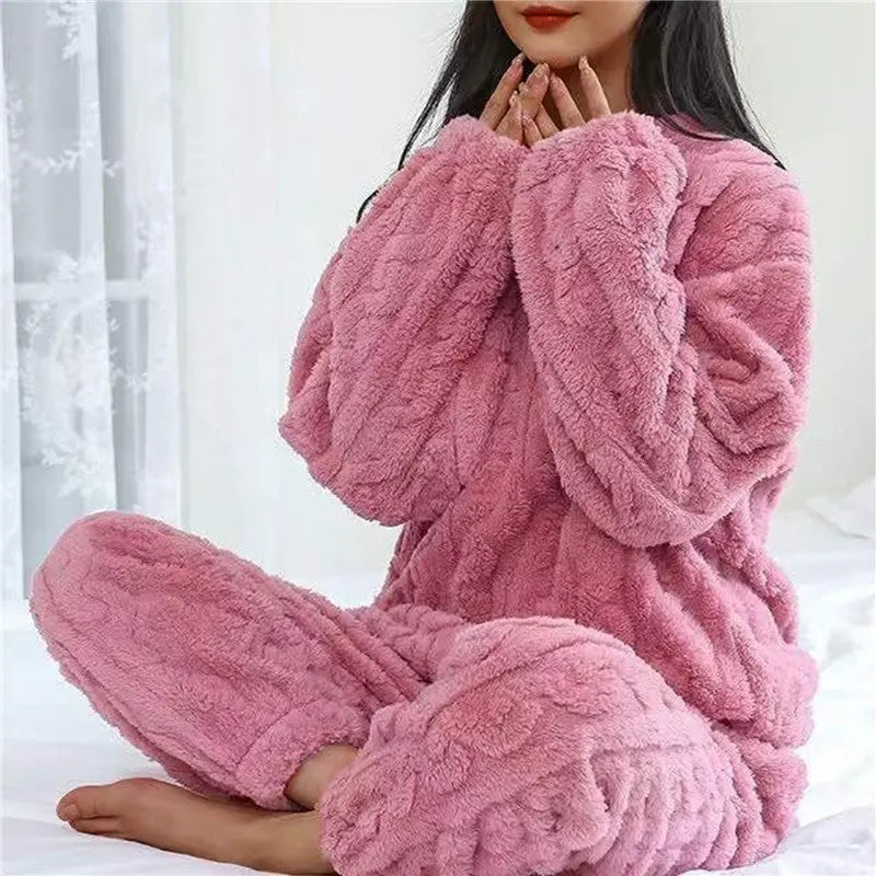 Women’s Cozy Fleece Pajama Set