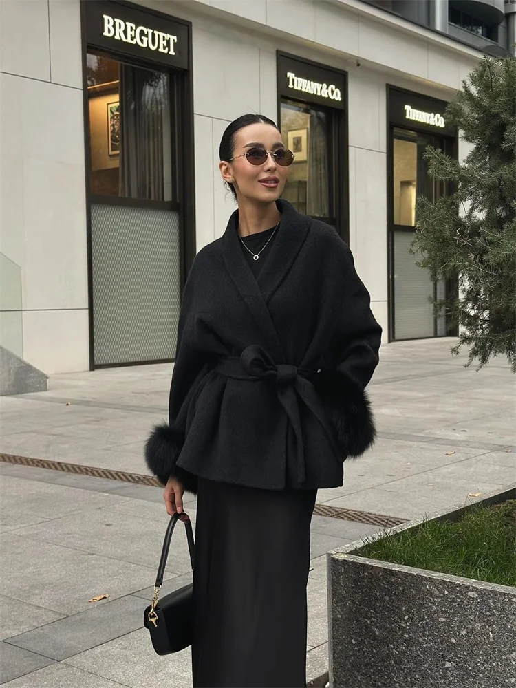 Women’s Wool Coat – Elegant Winter Jacket with Detachable Faux Fur Cuffs