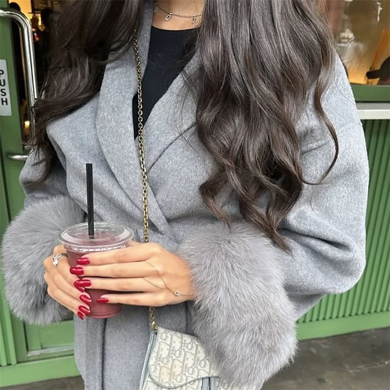 Women’s Wool Coat – Elegant Winter Jacket with Detachable Faux Fur Cuffs