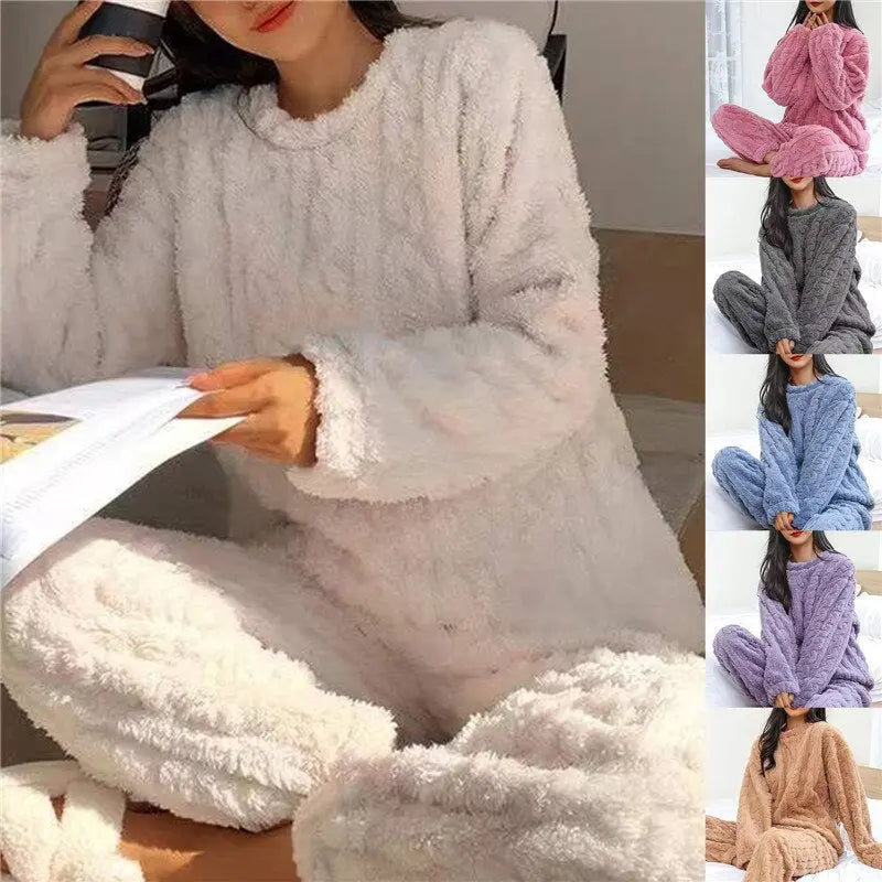 Women’s Cozy Fleece Pajama Set