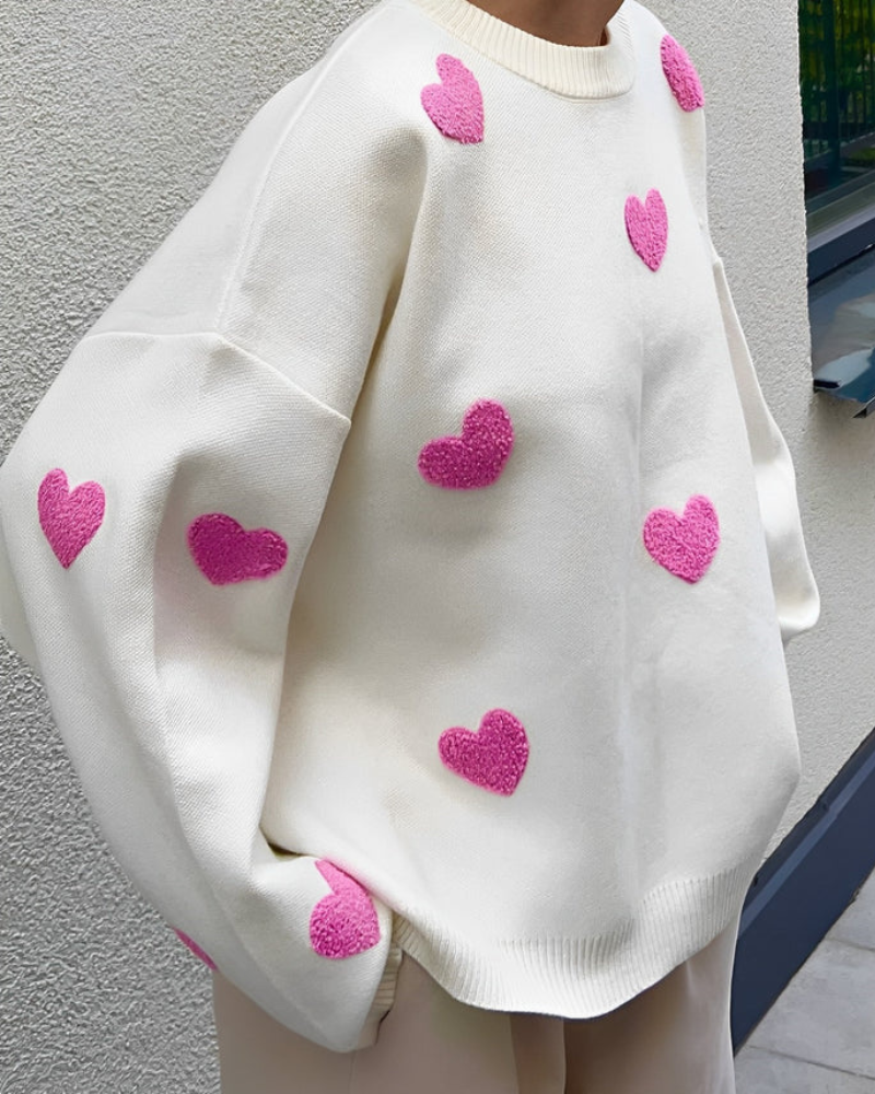 Oversized Knit Jumper with Heart Appliqués – Soft, Relaxed Fit Sweater for Women