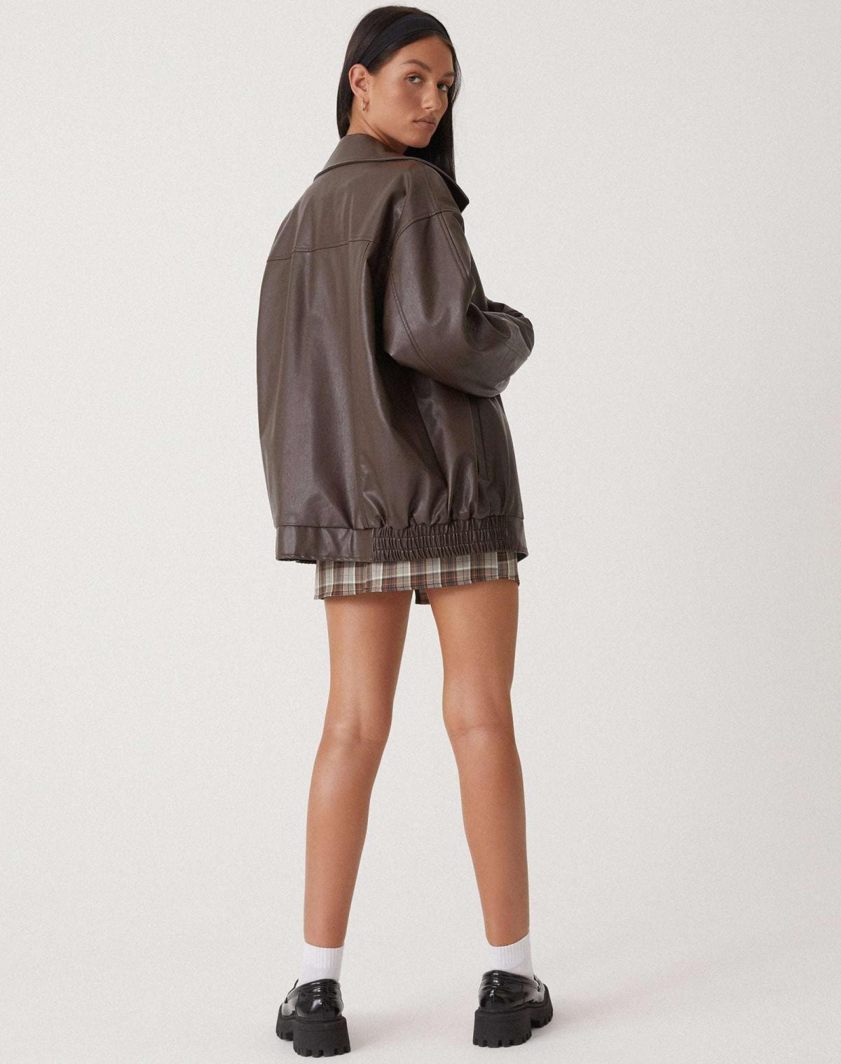Oversized Faux Leather Jacket – Relaxed Fit Zip-Up Coat with Wide Collar